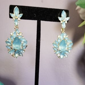 Baby blue colored stones with crystal accent